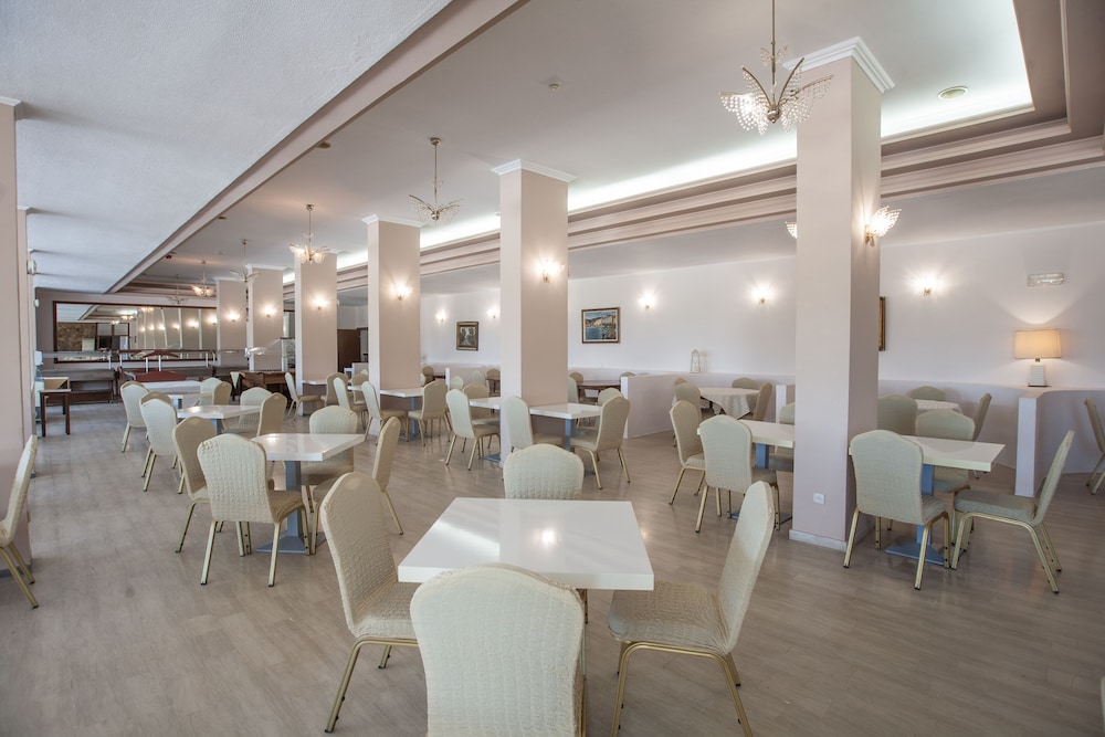 Alexandros Hotel -  All Inclusive — Restaurant & bars in Perama (Corfu), Ionian Islands