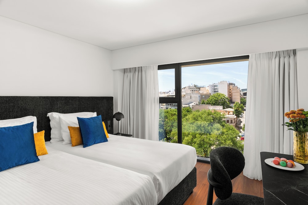 The Athenaeum Luxury Hotel — Hotel rooms in Athens, Attica