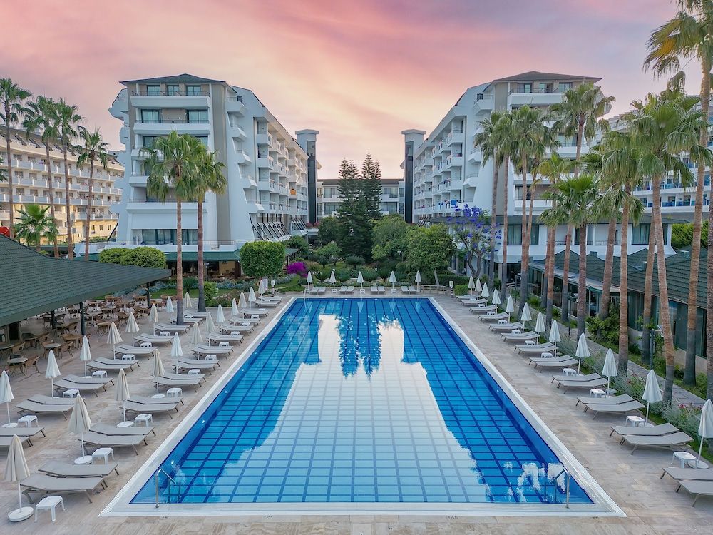 Meryan Hotel - zdjęcie 2