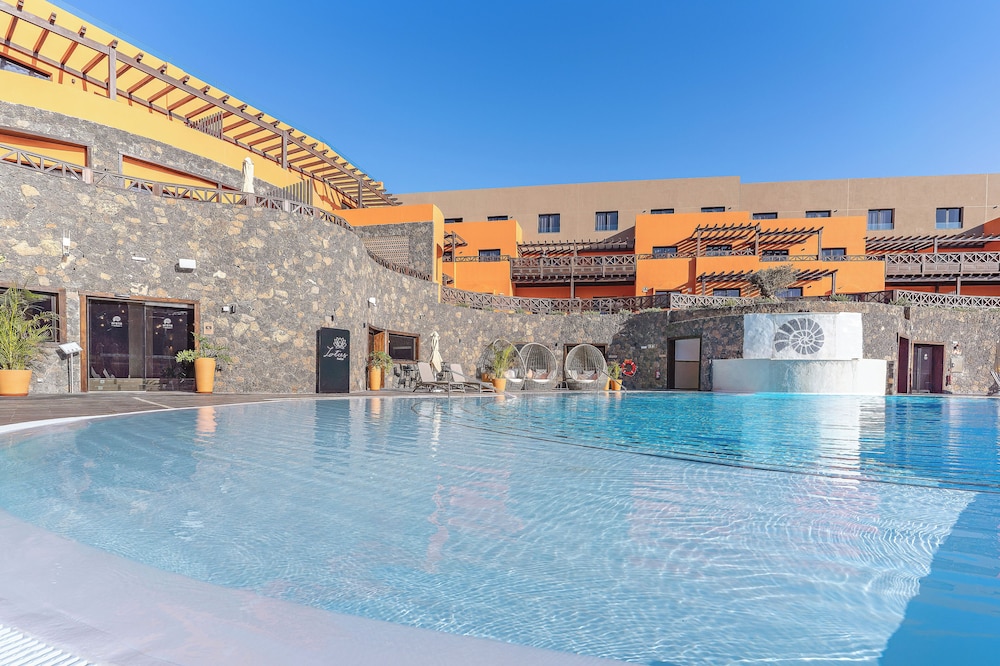 Arena Castillo — Swimming pool in Costa de Antigua, Canary Islands