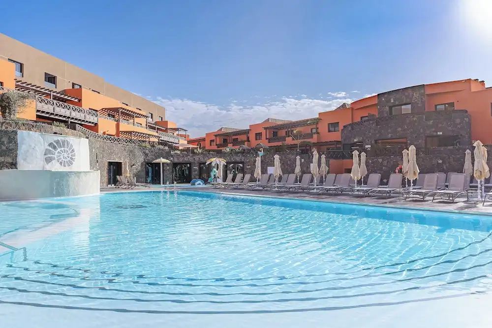 Arena Castillo — Swimming pool in Costa de Antigua, Canary Islands