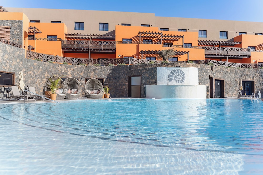 Arena Castillo — Swimming pool in Costa de Antigua, Canary Islands