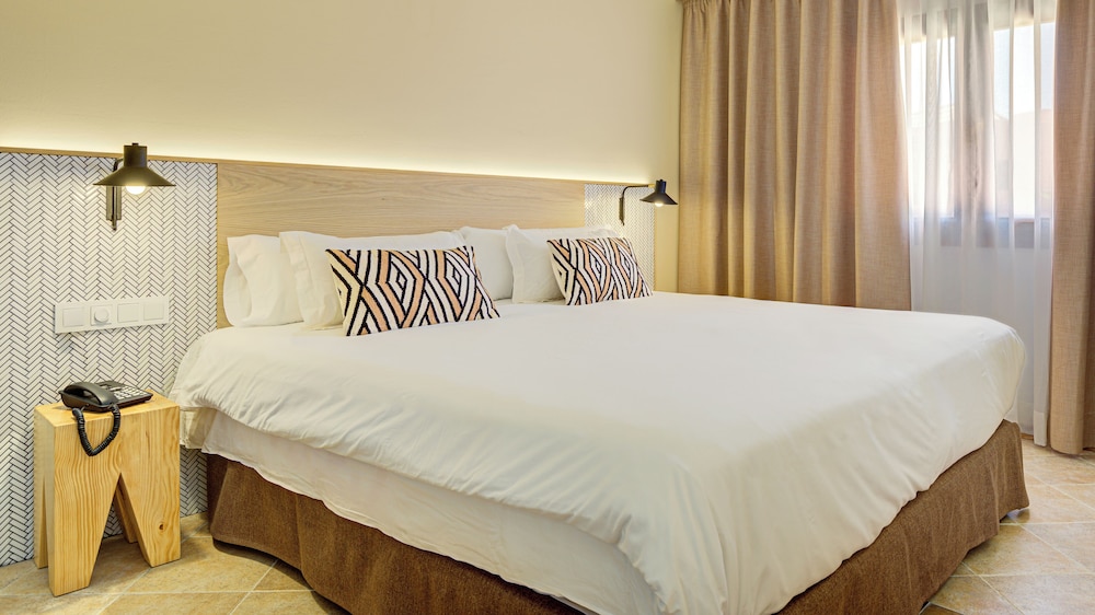 Arena Castillo — Hotel rooms in Costa de Antigua, Canary Islands