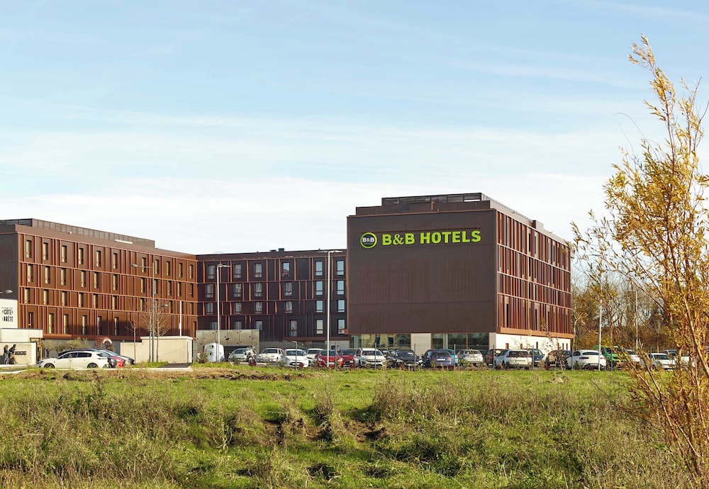 B&B Hotel Marne-La-Vallée Val D'Europe — Main photo in Disneyland Paris, Ile-de-France