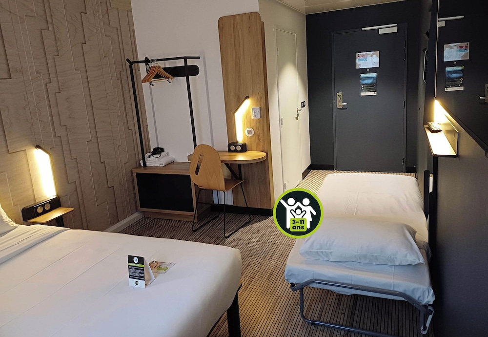 B&B Hotel Marne-La-Vallée Val D'Europe — Hotel rooms in Disneyland Paris, Ile-de-France