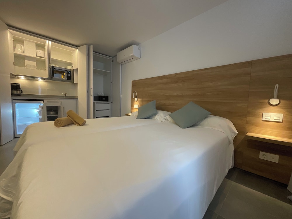 Kikerestudios — Hotel rooms in Puerto del Carmen, Canary Islands