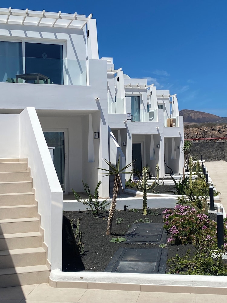 Kikerestudios — Hotel building in Puerto del Carmen, Canary Islands