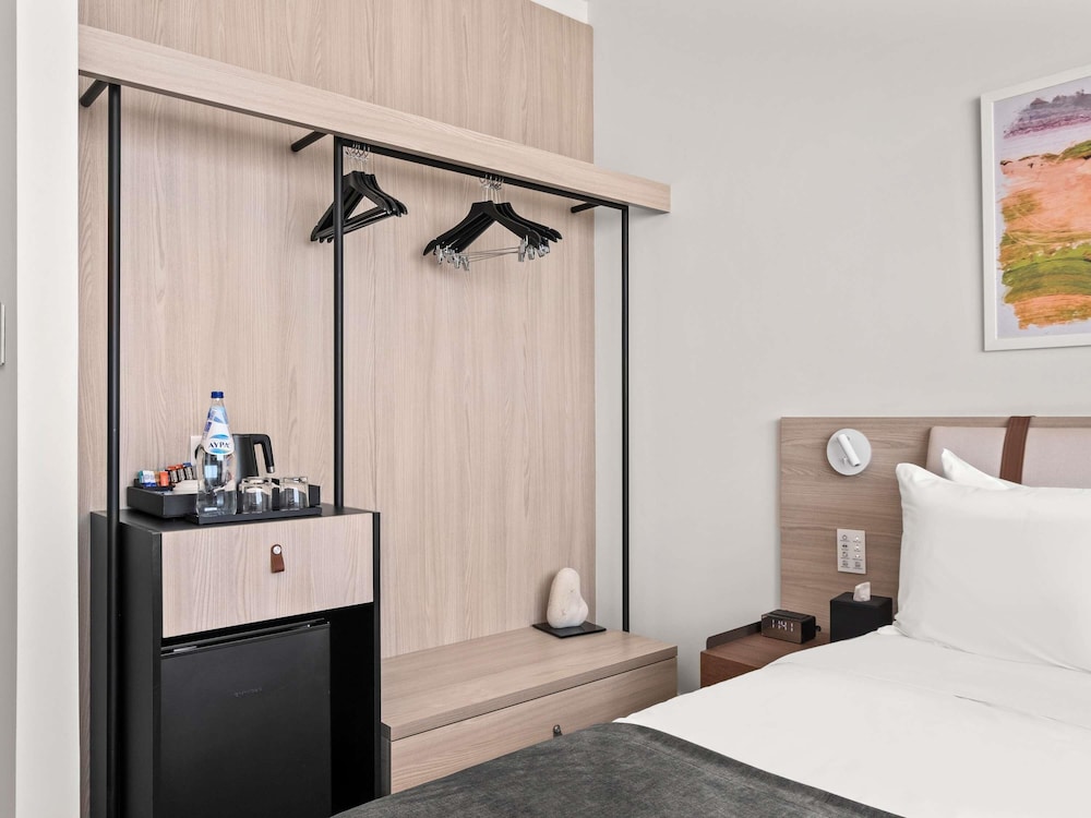 Mercure Larnaca Finikoudes Beach — Hotel rooms in Larnaca, Larnaca Region