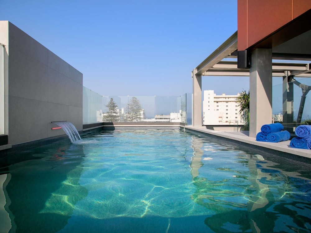 Mercure Larnaca Finikoudes Beach — Swimming pool in Larnaca, Larnaca Region