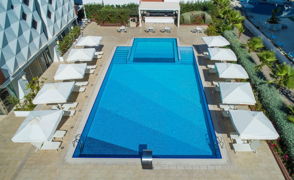 Elite World Marmaris - Adult Only — Swimming pool in İçmeler, Mugla