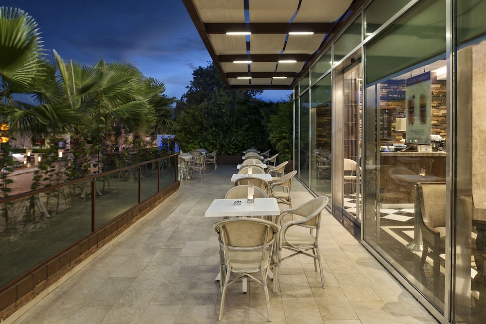 Elite World Marmaris - Adult Only — Restaurant & bars in İçmeler, Mugla
