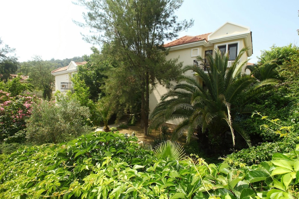 Telmessos Select — Hotel building in Fethiye, Mugla