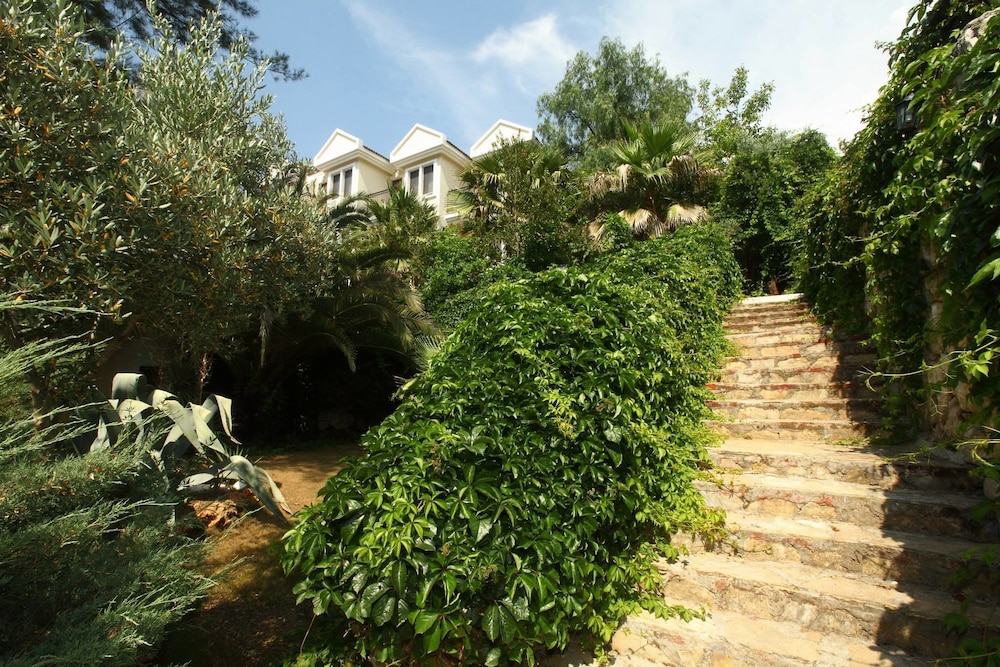Telmessos Select — Hotel building in Fethiye, Mugla