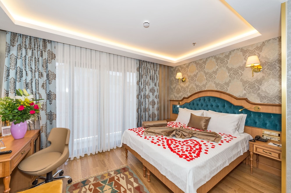 Aprilis Gold Hotel - Special Class — Hotel rooms in Istanbul, Istanbul