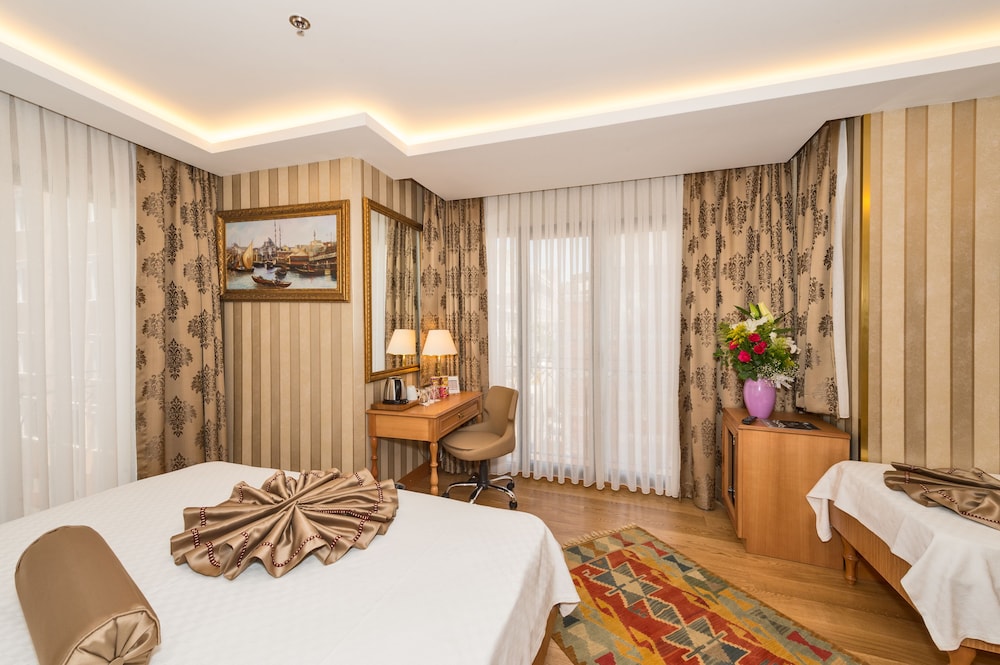 Aprilis Gold Hotel - Special Class — Hotel rooms in Istanbul, Istanbul