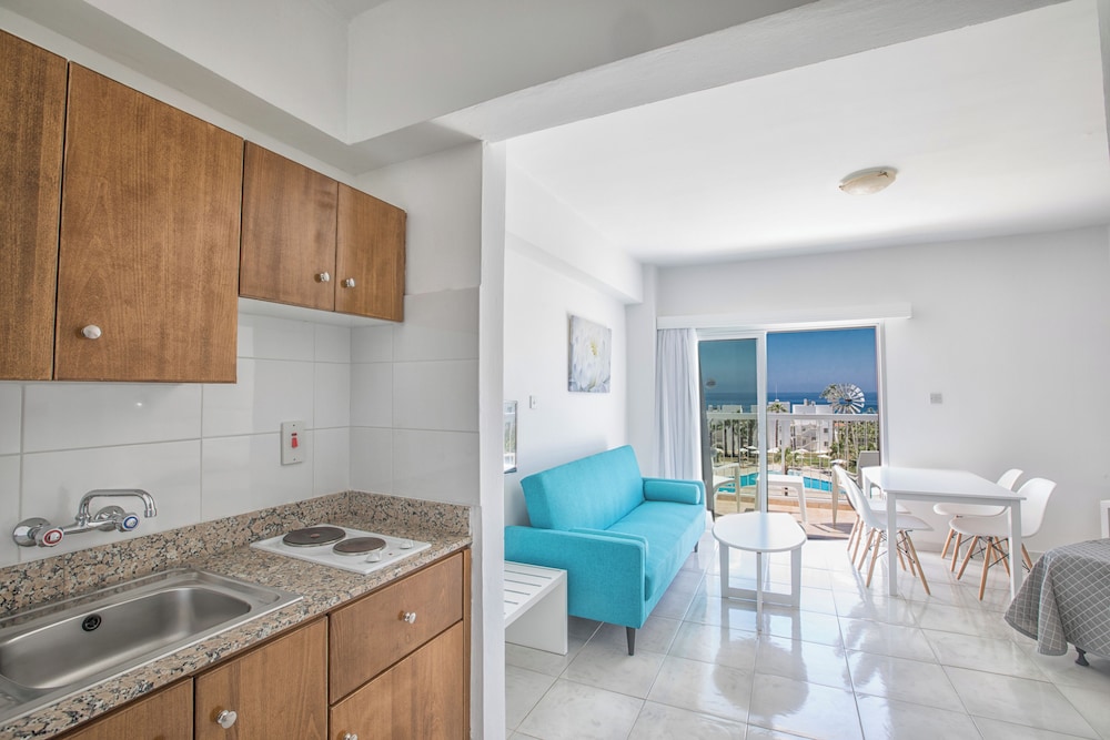 Papantonia Hotel Apartments — Hotel rooms in Protaras, Famagusta Region