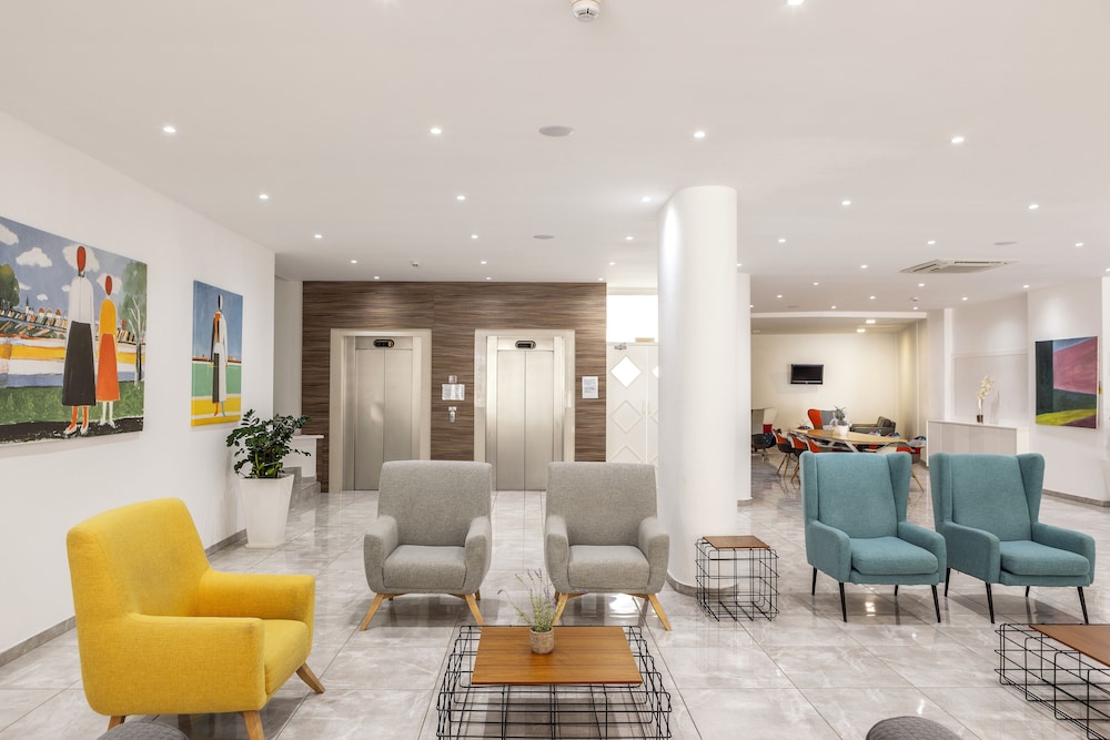 Papantonia Hotel Apartments — Hotel building in Protaras, Famagusta Region