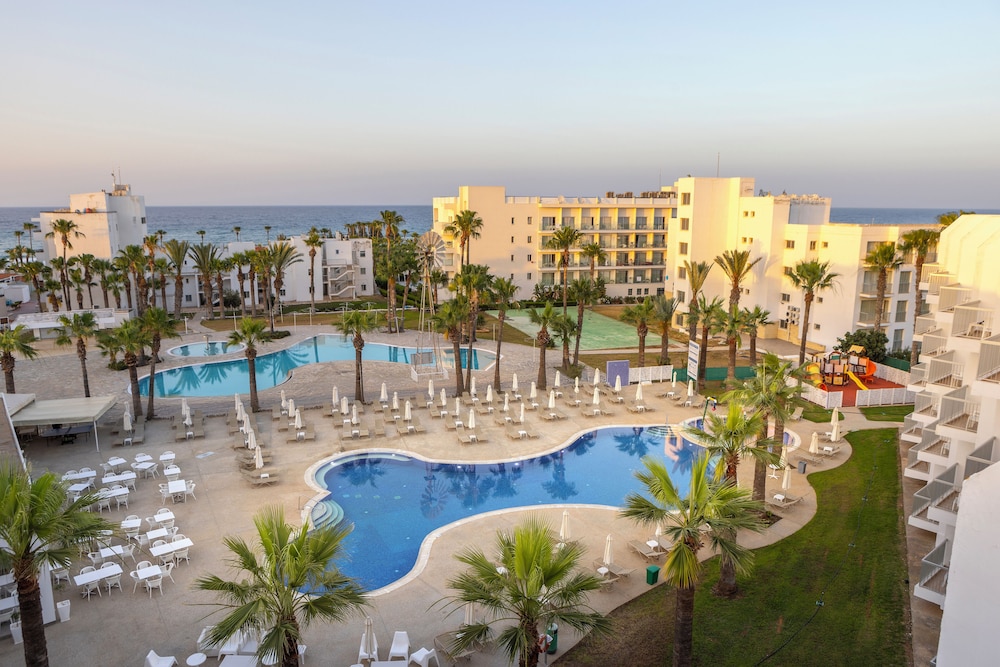 Papantonia Hotel Apartments — Swimming pool in Protaras, Famagusta Region
