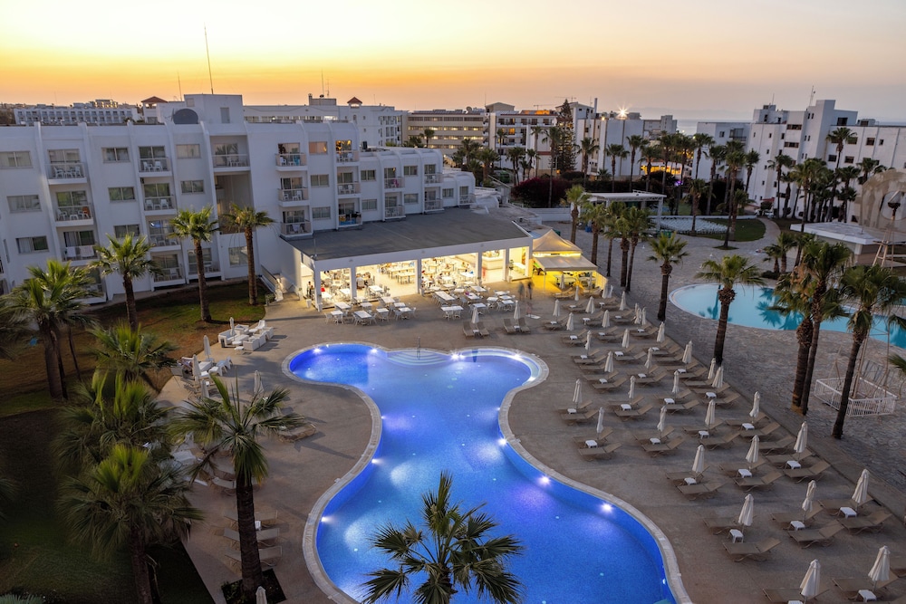 Papantonia Hotel Apartments — Swimming pool in Protaras, Famagusta Region
