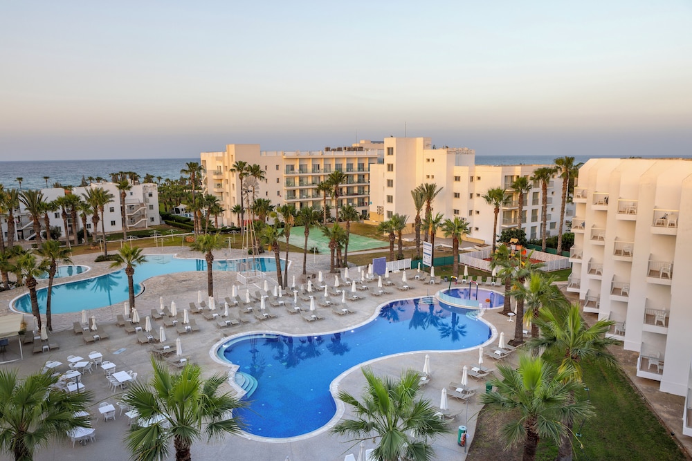Papantonia Hotel Apartments — Main photo in Protaras, Famagusta Region