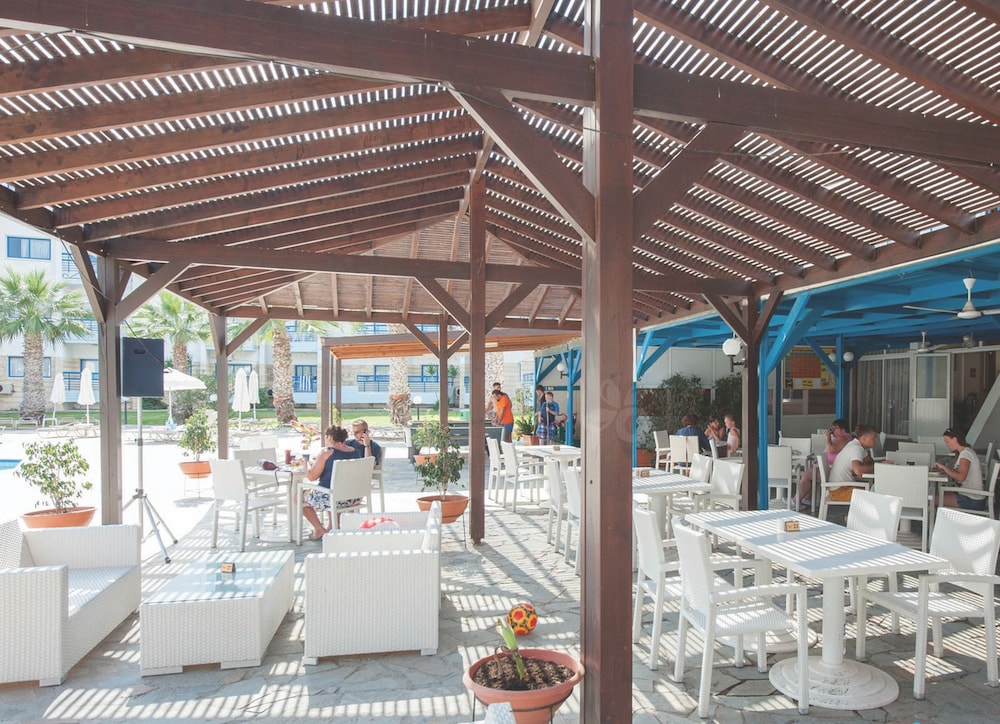 Papantonia Hotel Apartments — Restaurant & bars in Protaras, Famagusta Region
