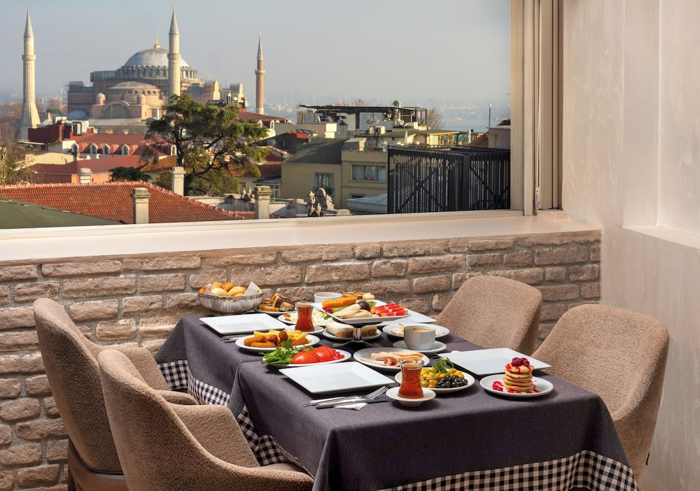 Great Fortune Hotel & SPA — Restaurant & bars in Istanbul, Istanbul