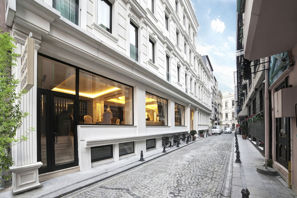 Great Fortune Hotel & SPA — Hotel building in Istanbul, Istanbul