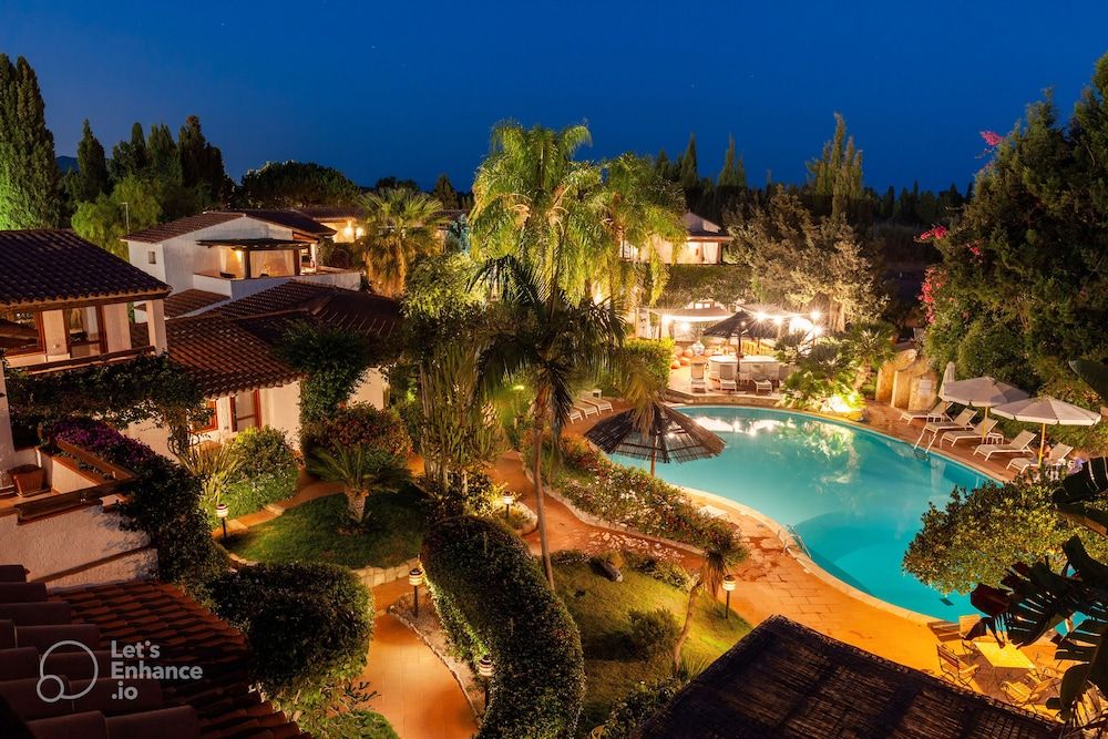 Nora Club Hotel