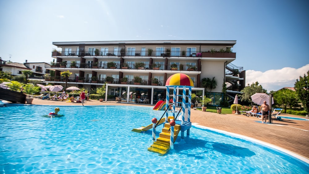 Hotel Bella Italia - zdjęcie 2