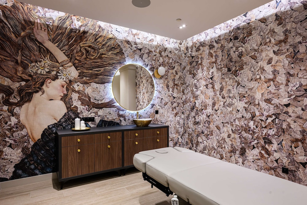 DoubleTree by Hilton Krakow Hotel & Convention Center — Spa in Krakow, Lesser Poland