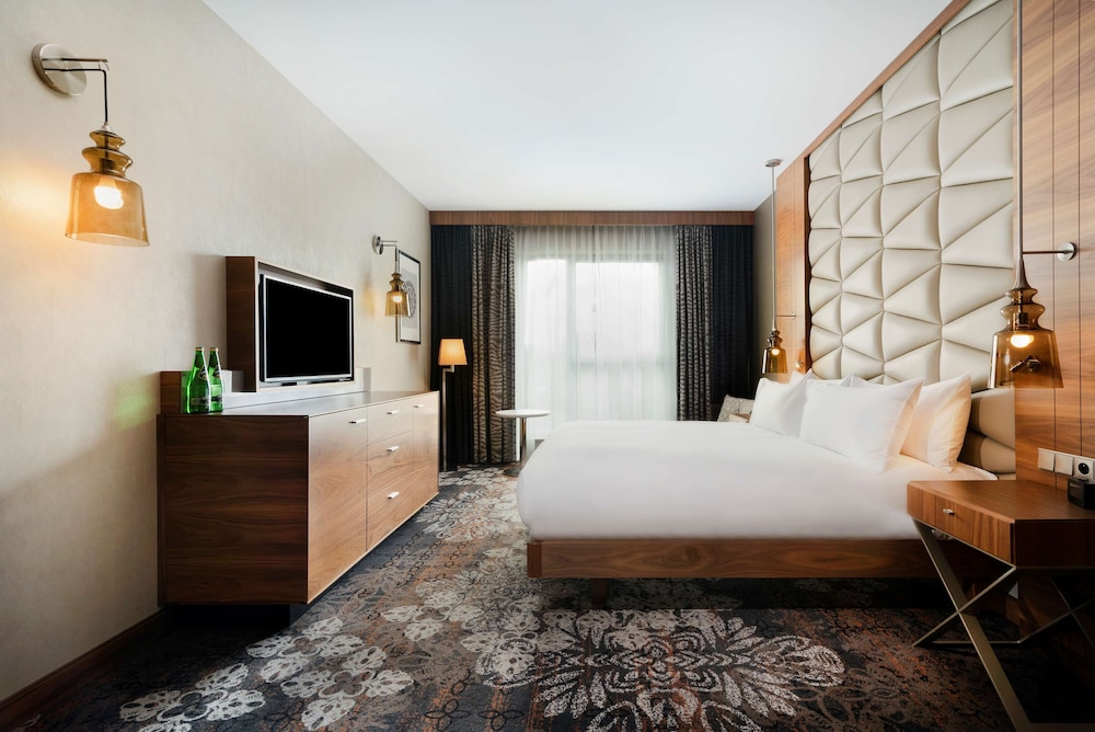 DoubleTree by Hilton Krakow Hotel & Convention Center — Hotel rooms in Krakow, Lesser Poland