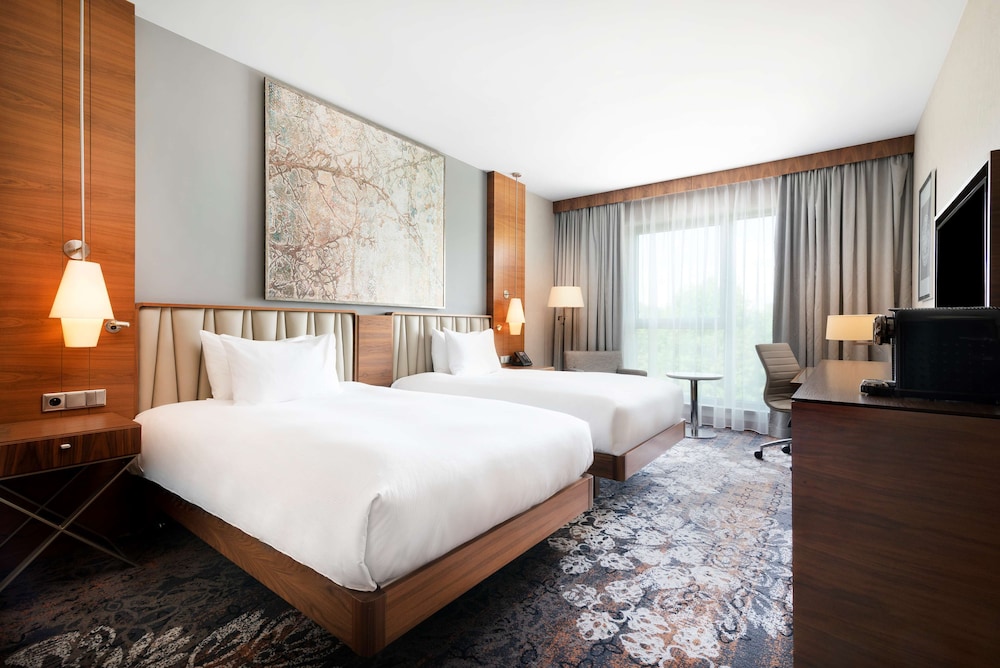DoubleTree by Hilton Krakow Hotel & Convention Center — Hotel rooms in Krakow, Lesser Poland