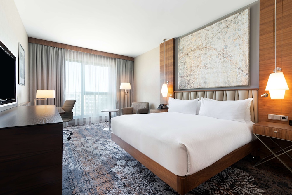 DoubleTree by Hilton Krakow Hotel & Convention Center — Hotel rooms in Krakow, Lesser Poland