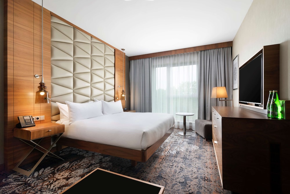 DoubleTree by Hilton Krakow Hotel & Convention Center — Hotel rooms in Krakow, Lesser Poland