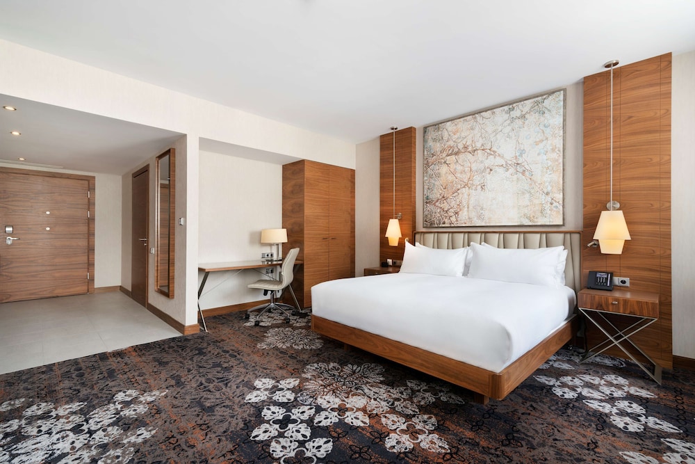DoubleTree by Hilton Krakow Hotel & Convention Center — Hotel rooms in Krakow, Lesser Poland