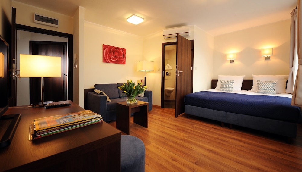 Armon Residence — Hotel rooms in Krakow, Lesser Poland