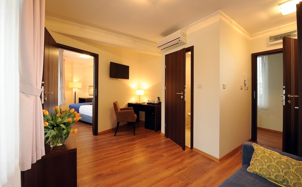 Armon Residence — Hotel rooms in Krakow, Lesser Poland