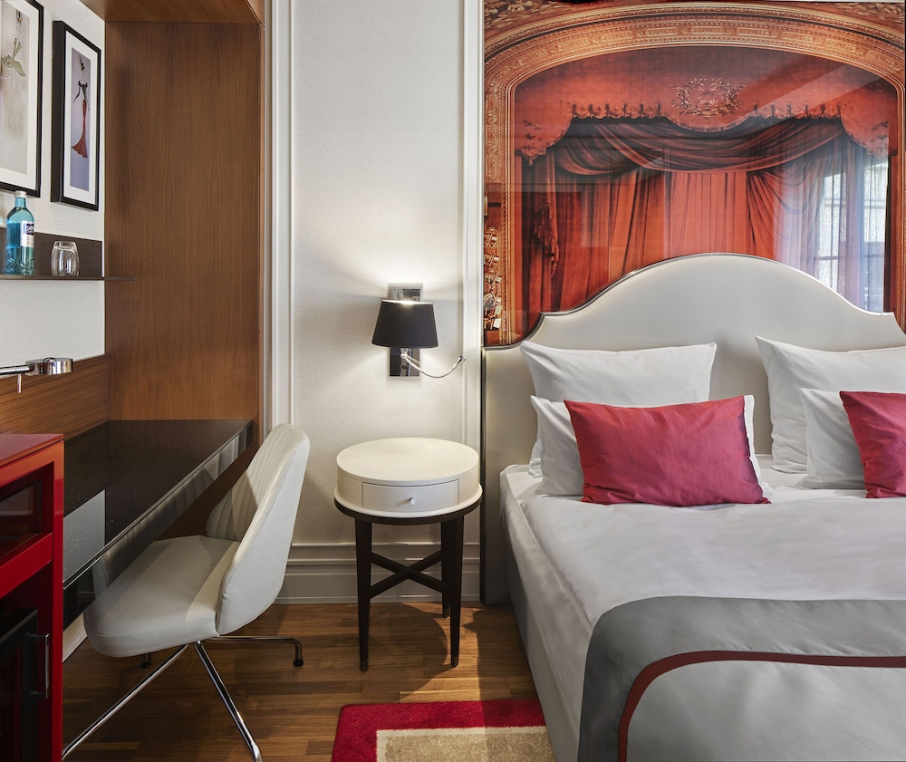 TITANIC Gendarmenmarkt Berlin — Hotel rooms in Berlin, Berlin