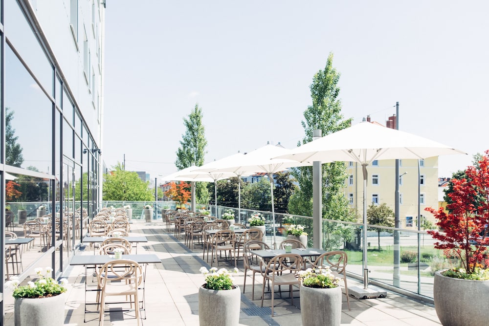 harry’s home München Moosach hotel & apartments — Restaurant & bars in Munich, Bavaria