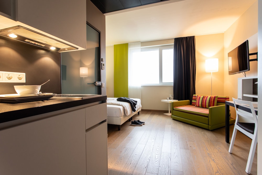harry’s home München Moosach hotel & apartments — Hotel rooms in Munich, Bavaria