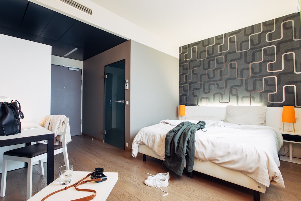 harry’s home München Moosach hotel & apartments — Hotel rooms in Munich, Bavaria