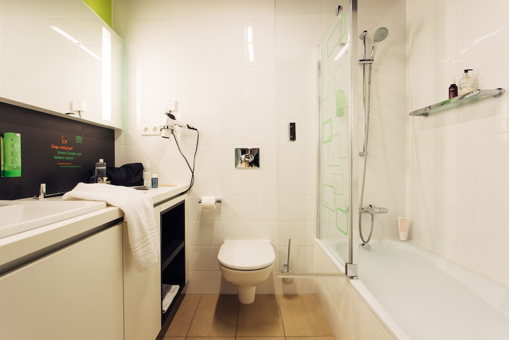 harry’s home München Moosach hotel & apartments — Hotel rooms in Munich, Bavaria