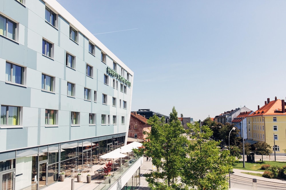harry’s home München Moosach hotel & apartments — Hotel building in Munich, Bavaria