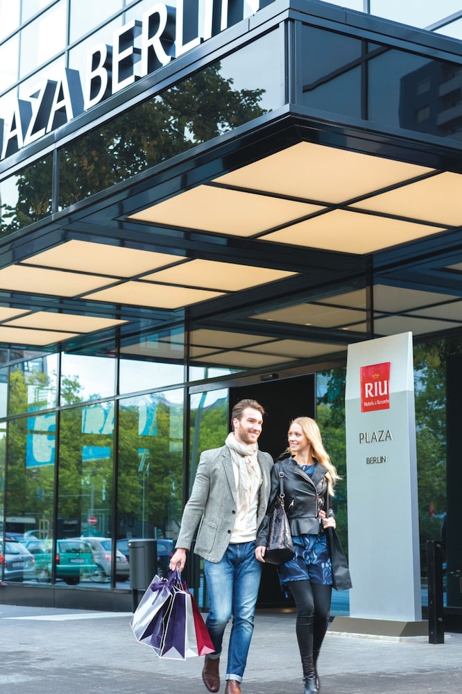 Hotel Riu Plaza Berlin — Hotel building in Berlin, Berlin