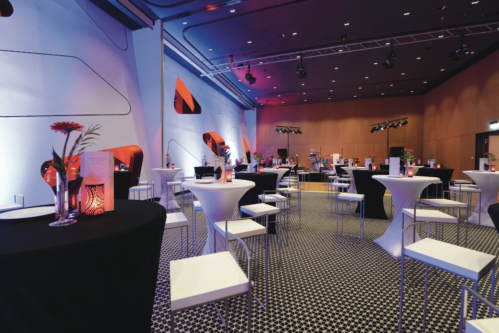 Hotel Riu Plaza Berlin — Restaurant & bars in Berlin, Berlin