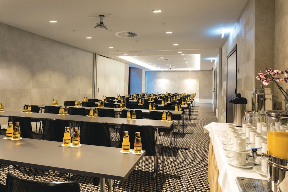 Hotel Riu Plaza Berlin — Restaurant & bars in Berlin, Berlin