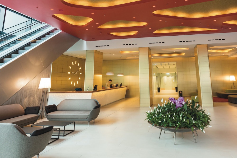 Hotel Riu Plaza Berlin — Hotel building in Berlin, Berlin