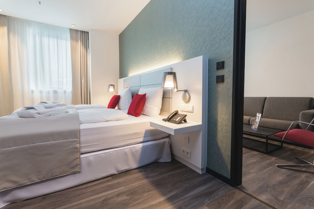 Hotel Riu Plaza Berlin — Hotel rooms in Berlin, Berlin