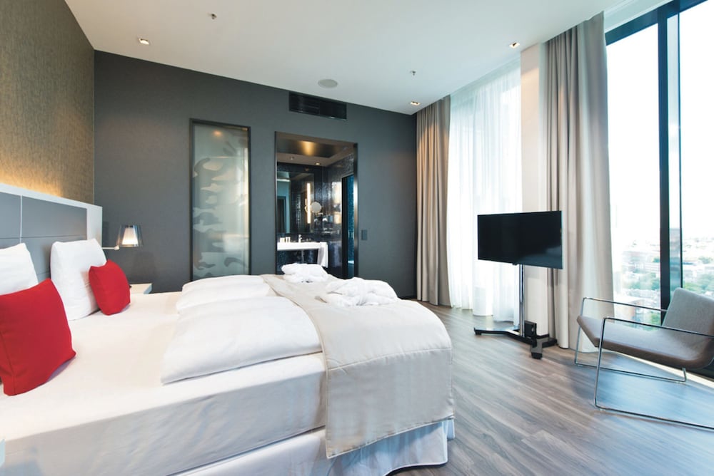Hotel Riu Plaza Berlin — Hotel rooms in Berlin, Berlin