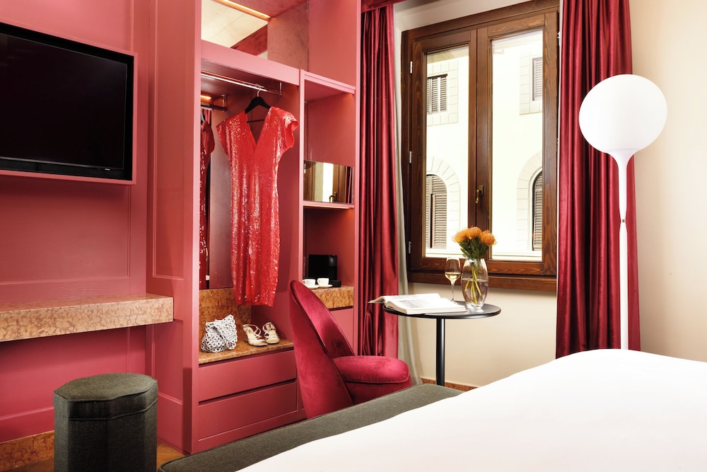 Floren Hotel — Hotel rooms in Florence, Tuscany